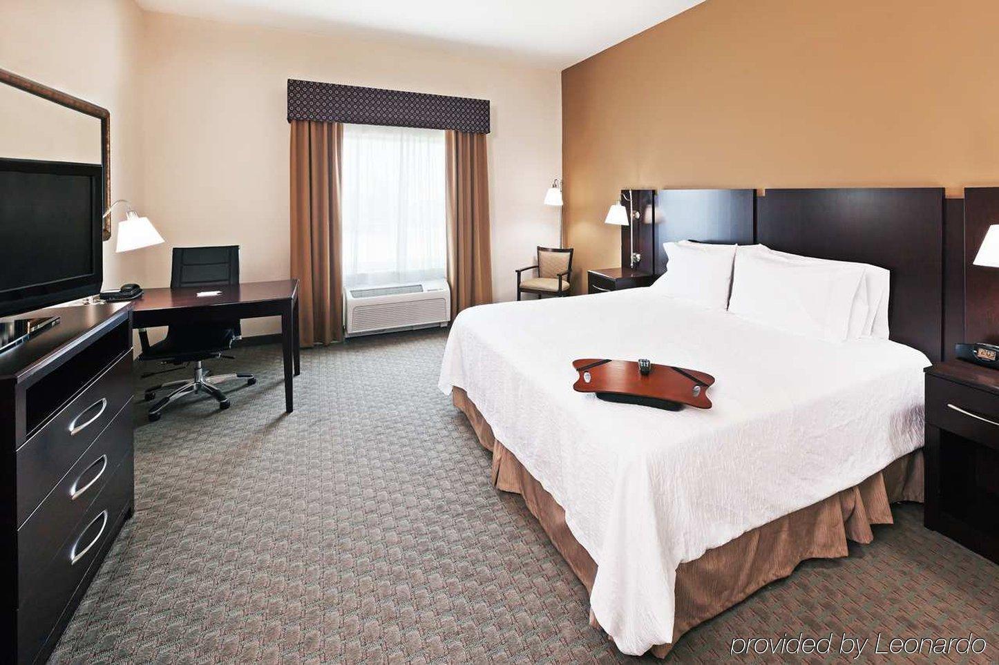 Hotel Hampton & Dumas
