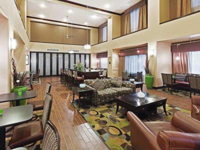 Hotel Hampton &